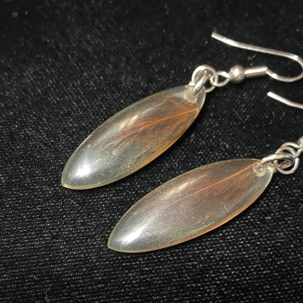 Elegant vintage Silver hook and feather acrylic Earrings